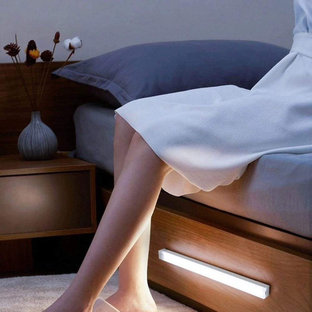 Luminária Inteligente LED com Sensor de Movimento USB Recarregável - Compre 1, Leve 2