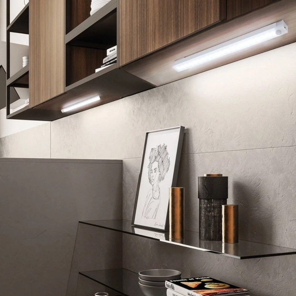 Luminária Inteligente LED com Sensor de Movimento USB Recarregável - Compre 1, Leve 2